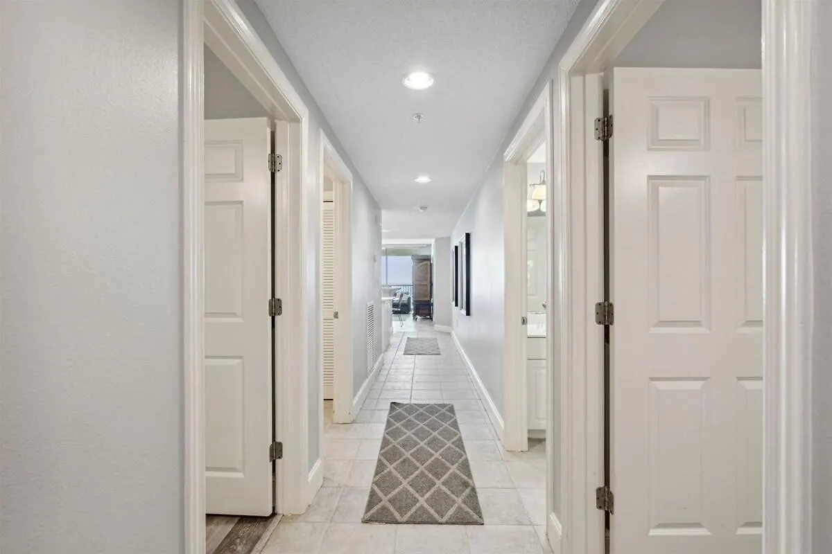 Majestic Condo- Tower 2 #206 3 Bedroom 3 Ba Low Floor! Panama City Beach