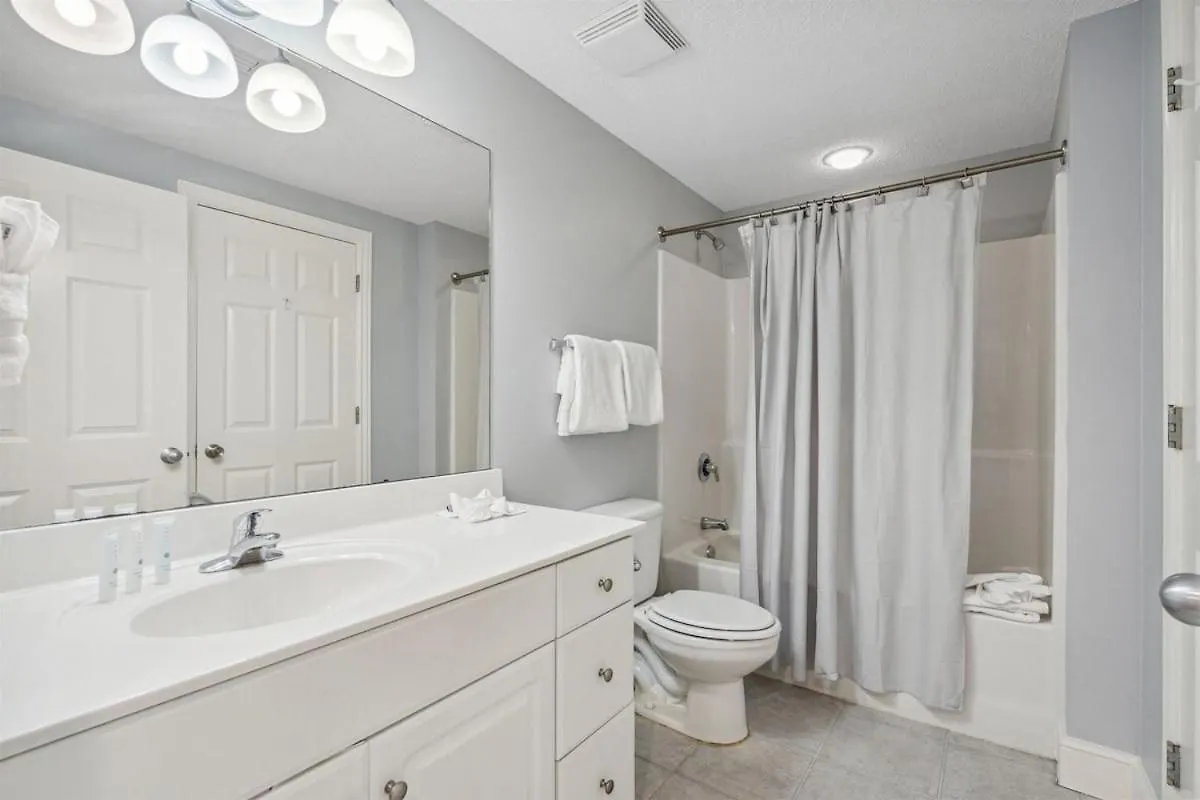 Majestic Condo- Tower 2 #206 3 Bedroom 3 Ba Low Floor! Panama City Beach 0*,  USA